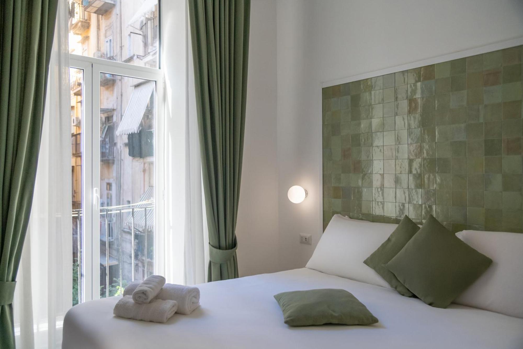Vistavicolo Rooms Наполи Екстериор снимка
