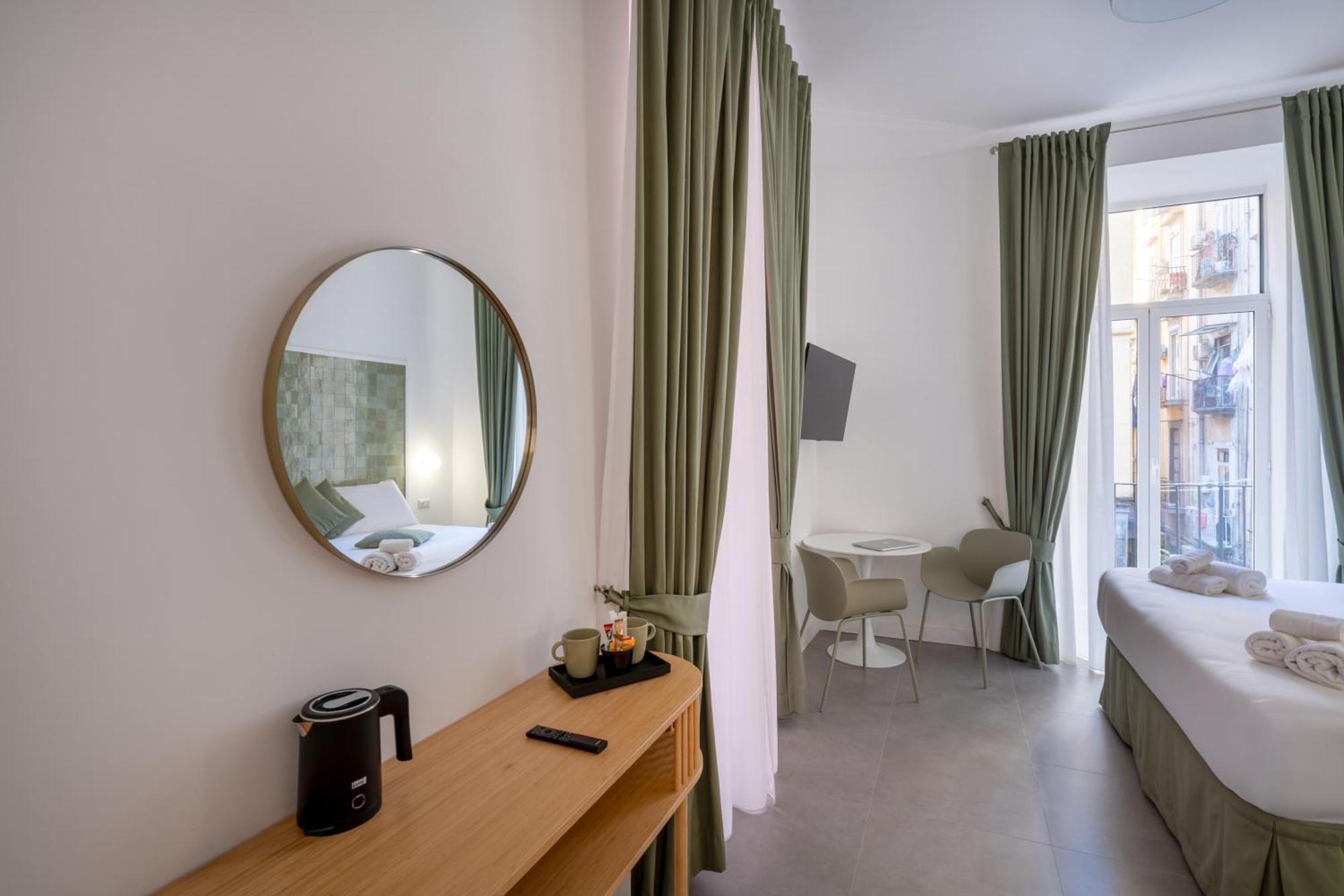 Vistavicolo Rooms Наполи Екстериор снимка